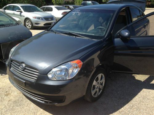 2011 hyundai accent gls sedan 4-door 1.6l