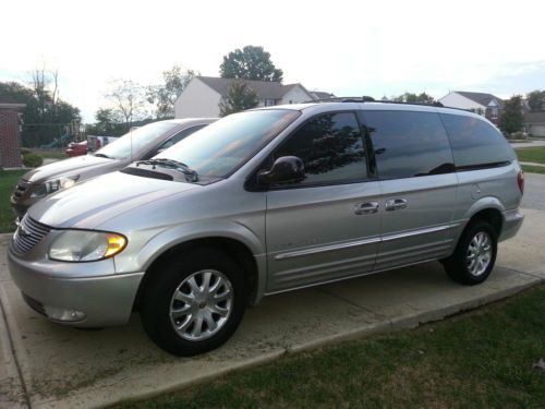 2001 chrysler town &amp; country limited mini passenger van 4-door 3.8l