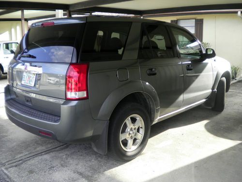 2007 grey suv saturn vue