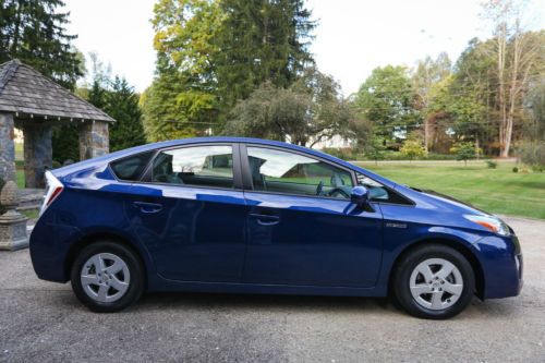 2011 toyota prius 5dr hb three model