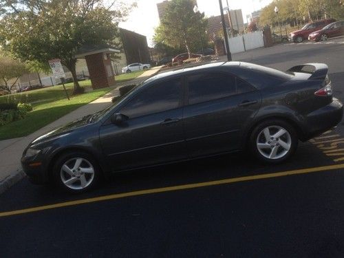 2003 mazda 6 s sedan 4-door 3.0l grey , beautiful and clean car* low reserve !!!