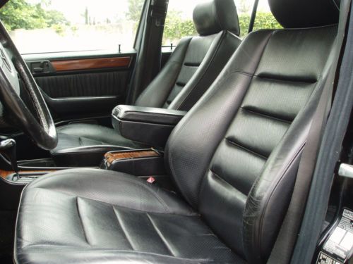 1993 Mercedes-Benz 300E Base Sedan 4-Door 3.2L, image 6