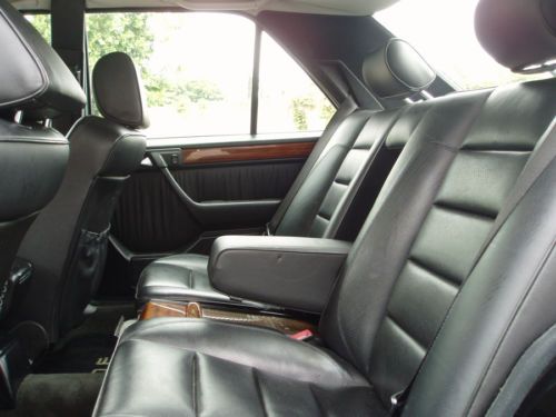 1993 Mercedes-Benz 300E Base Sedan 4-Door 3.2L, image 7