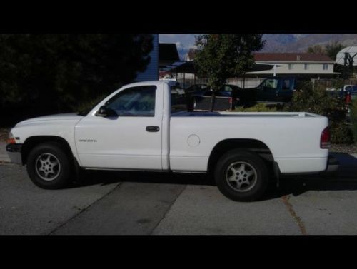 1999 white dodge dakota standard cab pickup 2-door 3.9l