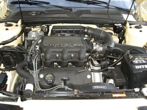 1990 Chrysler TC Maserati Base Convertible 2-Door 3.0L, image 4