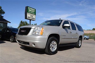 Excellent yukon xl 4x4, 5.3 engine, clean carfax, 1 owner, new tires, sunroof