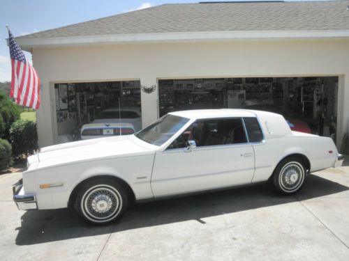 1983 oldsmobile tornado - 31k original miles, white w/maroon interior, like new!