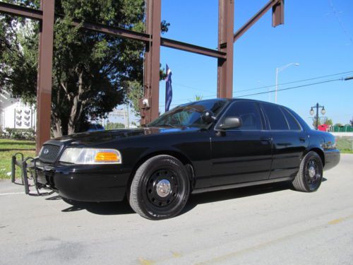 2006 crown vic p-71 police interceptor cop car *excellent goodyears* black/black