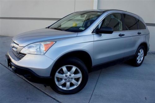 Garage kept 07 honda cr-v ex cd changer sunroof towing package alloy must see!!!
