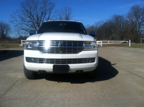 2008 lincoln navigator - low mileage, loaded