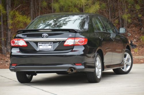 2011 Toyota Corolla S Loaded 32K Miles Black One Owner Florida Car, image 4