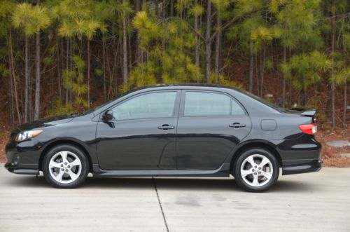 2011 Toyota Corolla S Loaded 32K Miles Black One Owner Florida Car, image 8