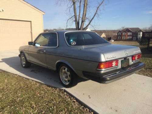 1984 Mercedes Benz 300CD LOW RESERVE same as 300D 300SD 300TD, image 2