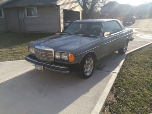 1984 Mercedes Benz 300CD LOW RESERVE same as 300D 300SD 300TD, image 4