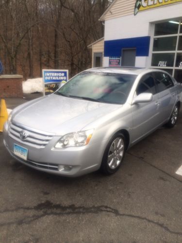 2005 toyota avalon xls sedan 4-door 3.5l