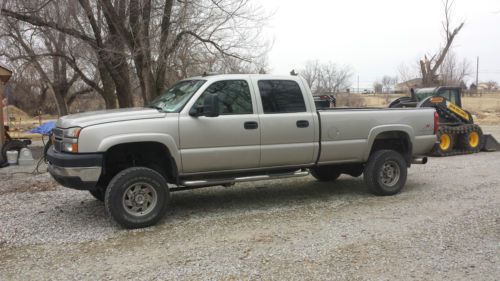 2006 chevy silverado 3500 single wheel 4x4 lt3 lifted, leveled