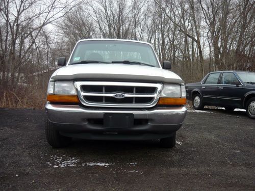 2000 ford ranger 5 speed noo reserve!!!!!!