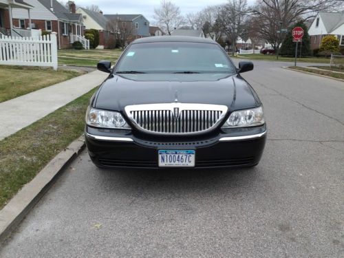 2005 lincoln town car 70&#034; stretch limo