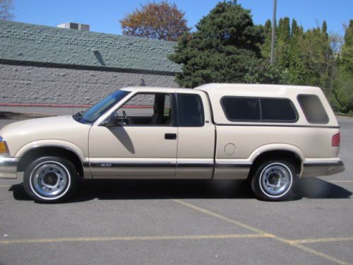 1994 chevrolet s-10 extra cab pickup  -  immaculate low mile truck