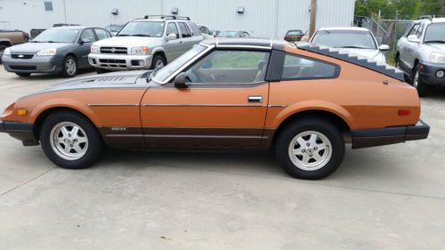 1982 datsun 280-zx...showroom new...super low miles...t top coupe