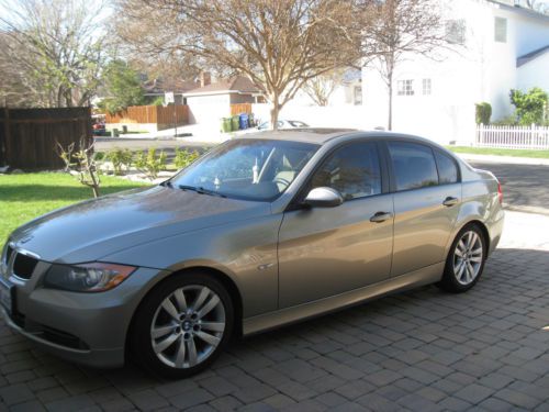 2008 bmw 328i with sport and premium package new brakes and 40,000 mile check!