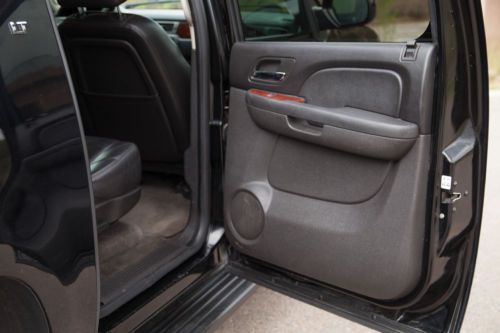 2010 Chevrolet Suburban 1500 LT, Hi-Lo 4x4, HD Trailering Package, image 7