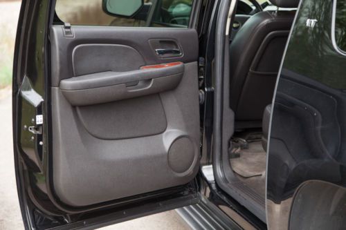 2010 Chevrolet Suburban 1500 LT, Hi-Lo 4x4, HD Trailering Package, image 10