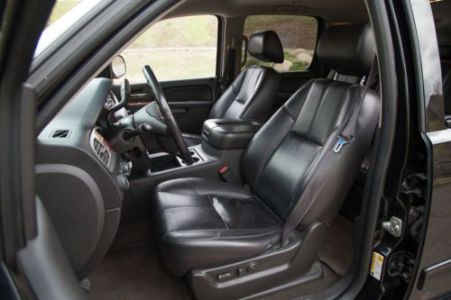 2010 Chevrolet Suburban 1500 LT, Hi-Lo 4x4, HD Trailering Package, image 12