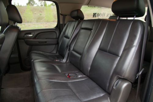 2010 Chevrolet Suburban 1500 LT, Hi-Lo 4x4, HD Trailering Package, image 18