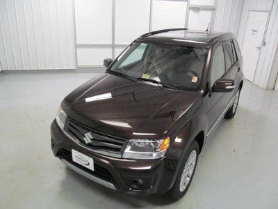 Limited suv 2.4l nav cd 4x4 power steering 4-wheel disc brakes aluminum wheels