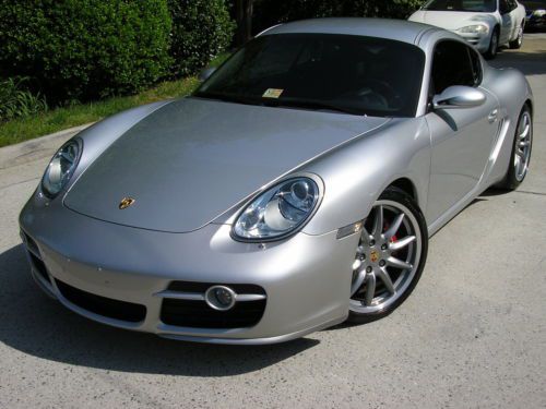 **very rare and exotic 2006 porsche cayman s with only 33k**