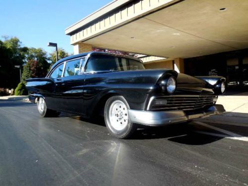 1957 custom ford fairlane 2 door with narrowed 9 inch rear end must see stunning