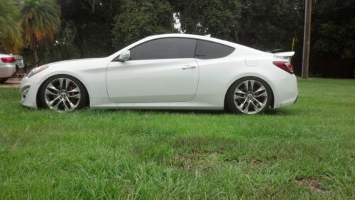 2013 hyundai genesis coupe 3.8 track coupe 2-door 3.8l