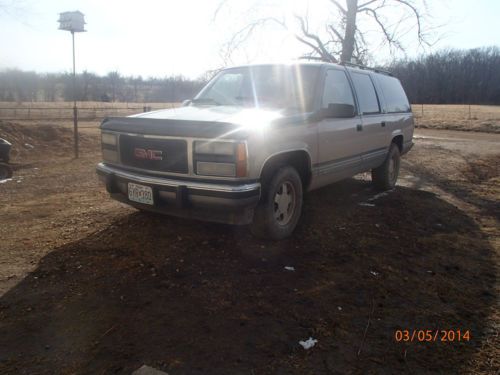 1993 gmc suburban 2 wheel drive