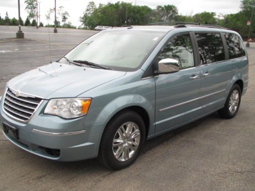 2009 chrysler town&amp;country limited