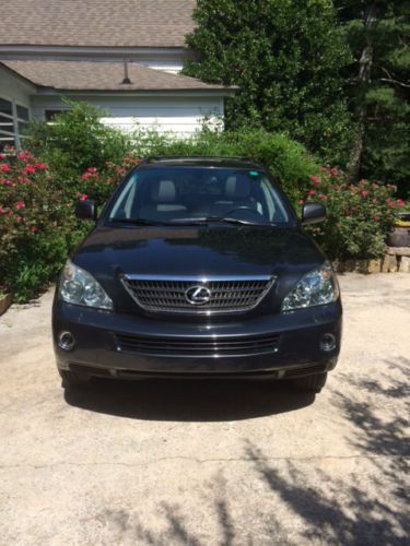 Immaculate 2006 awd lexus rx 400h!  all options, new timing belt, new michelins!