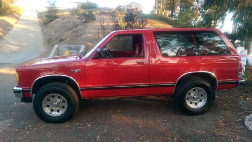 1988 chevrolet s10 blazer base sport utility 2-door 2.8l