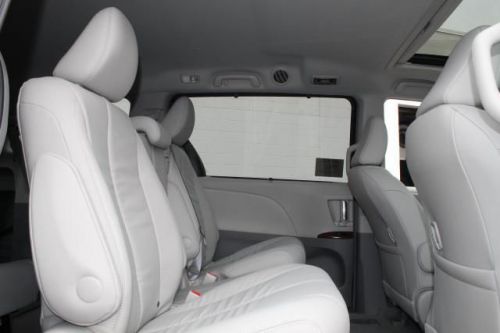 2014 toyota sienna xle