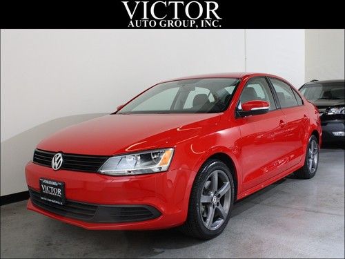 2012 volkswagen jetta 2.5 se tornado red 17" vw anthracite goal wheels spoiler