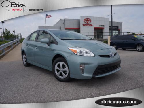 2014 toyota prius four