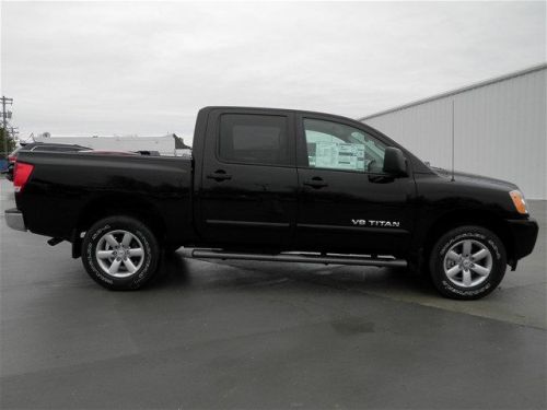 2013 nissan titan sv