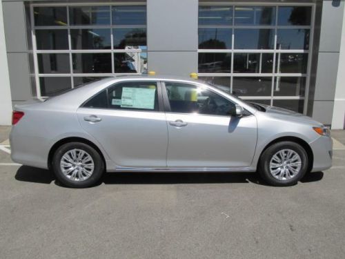 2014 toyota camry le