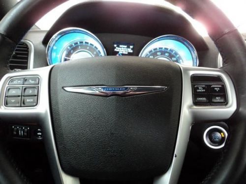 2012 Chrysler 300 Limited, image 30