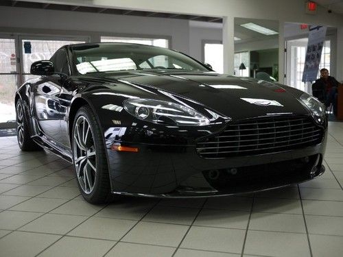 Msrp $152k vantage s coupe prem brake calipers-black piano black trim 300 miles!