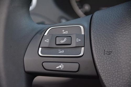 2014 volkswagen jetta se w/connectivity/sunroof