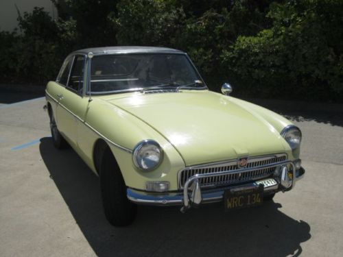 1967 mg mgb gt special yellow, good condition, 2 door, ca black lic plates