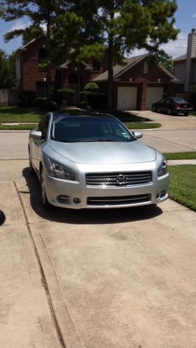 2012 nissan maxima s sedan 4-door 3.5l