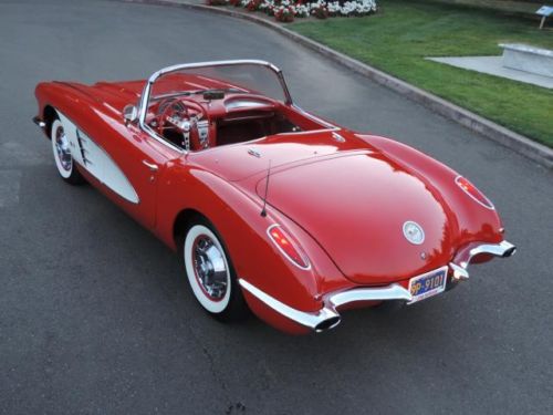 1960 60 CHEVROLET CORVETTE CONVERTIBLE ROADSTER 270HP DUAL QUAD 4 SPEED 2 TOPS, image 3