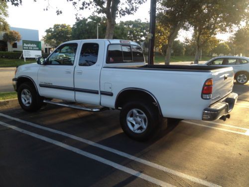 2002 toyota tundra 4wd sr5 extended cab with 83k miles