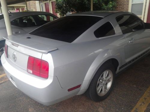 2007 ford mustang base coupe 2-door 4.0l